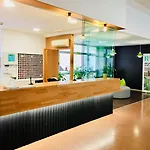 Residencia Universitaria Resa Blas De Otero * Бильбао