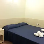 Апартаменты Residencia Universitaria Resa Blas De Otero