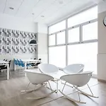 Residencia Universitaria Resa Blas De Otero * Бильбао