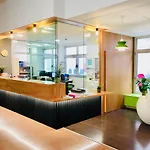 Residencia Universitaria Resa Blas De Otero Апартаменты *