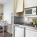 Residencia Universitaria Resa Blas De Otero *