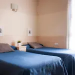 Residencia Universitaria Resa Blas De Otero * Бильбао