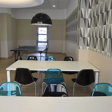 Residencia Universitaria Resa Blas De Otero