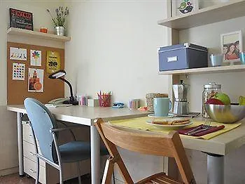 Residencia Universitaria Resa Blas De Otero Apartment *
