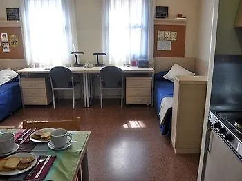 Residencia Universitaria Resa Blas De Otero * Bilbao