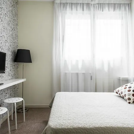 Residencia Universitaria Resa Blas De Otero Apartment