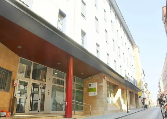 Residencia Universitaria Blas De Otero *