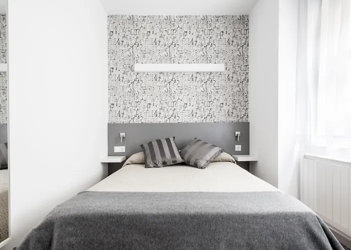 Residencia Universitaria Blas De Otero *