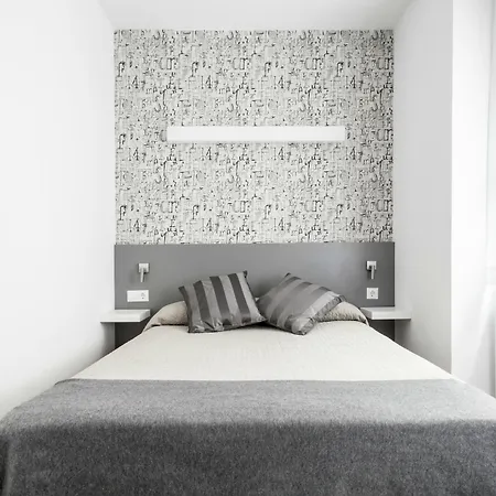 Residencia Universitaria Resa Blas De Otero