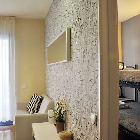 Residencia Universitaria Resa Blas De Otero * Bilbao