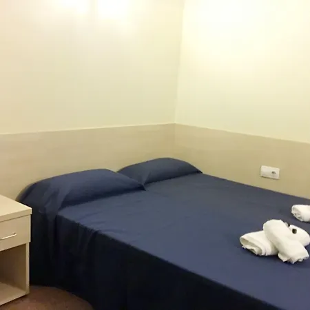 Апартаменты Residencia Universitaria Resa Blas De Otero