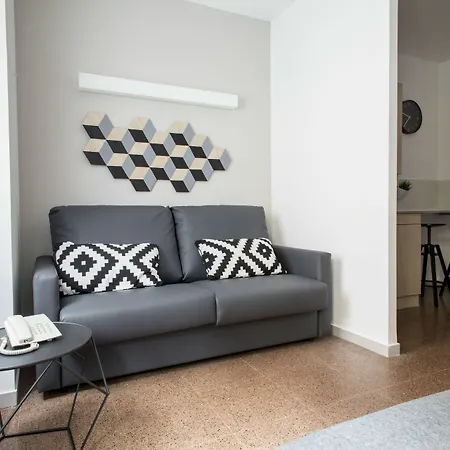 Residencia Universitaria Resa Blas De Otero Апартаменты *