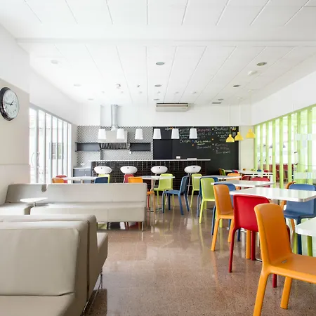 Apartmán Residencia Universitaria Resa Blas De Otero *