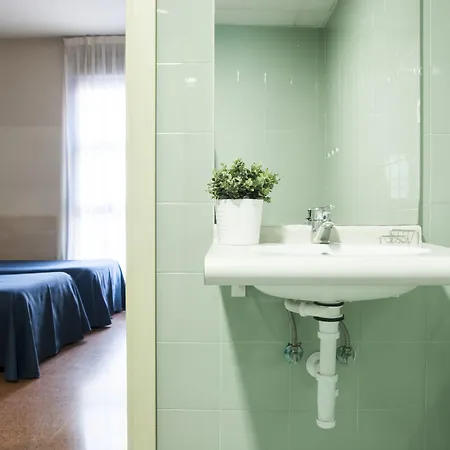 Daire Residencia Universitaria Resa Blas De Otero Bilbao