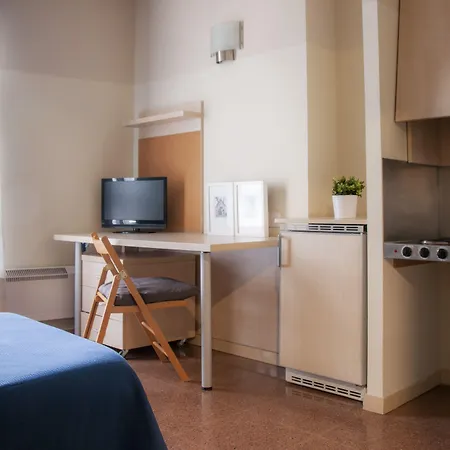 Residencia Universitaria Resa Blas De Otero Apartmán *