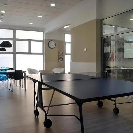 Daire Residencia Universitaria Resa Blas De Otero Bilbao