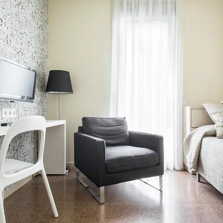 Residencia Universitaria Resa Blas De Otero Apartmán *