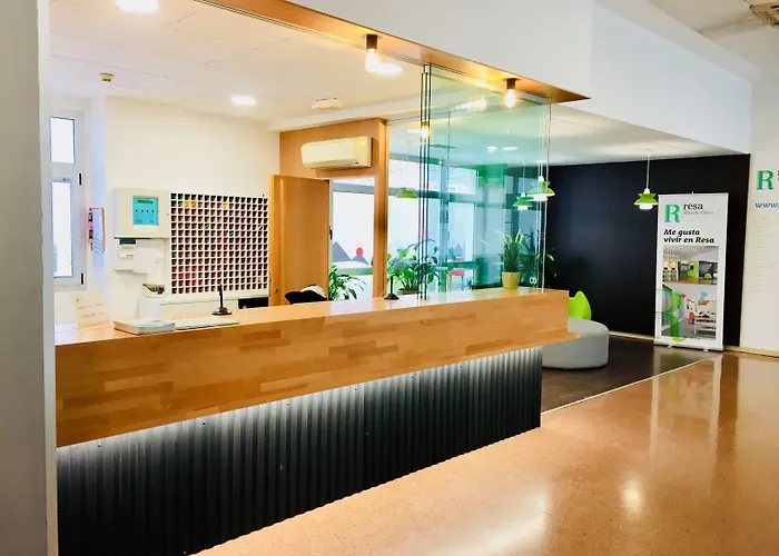 Residencia Universitaria Resa Blas De Otero * ビルバオ