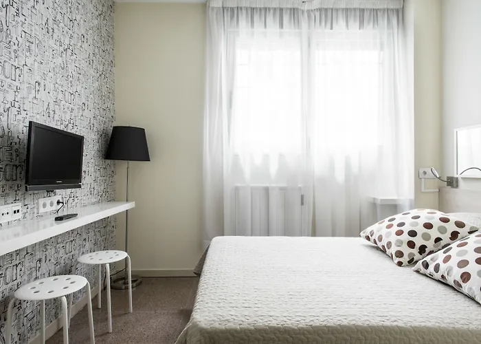 Residencia Universitaria Resa Blas De Otero * ビルバオ