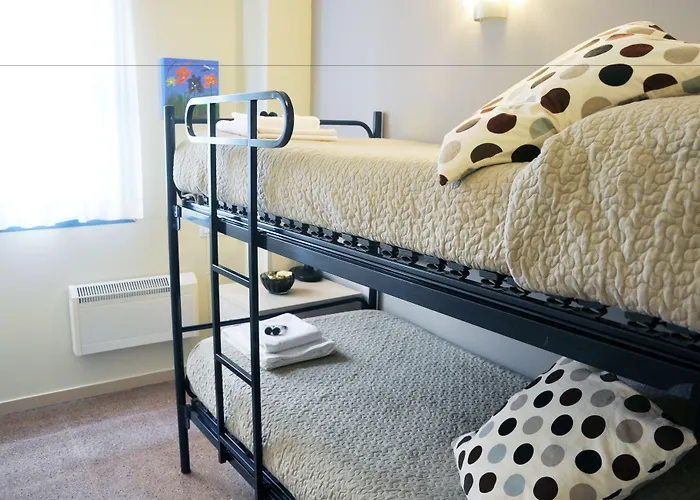 Residencia Universitaria Resa Blas De Otero Апартаменты *