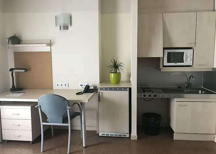 Residencia Universitaria Resa Blas De Otero Бильбао