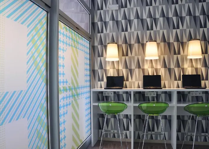 Residencia Universitaria Resa Blas De Otero アパート ビルバオ