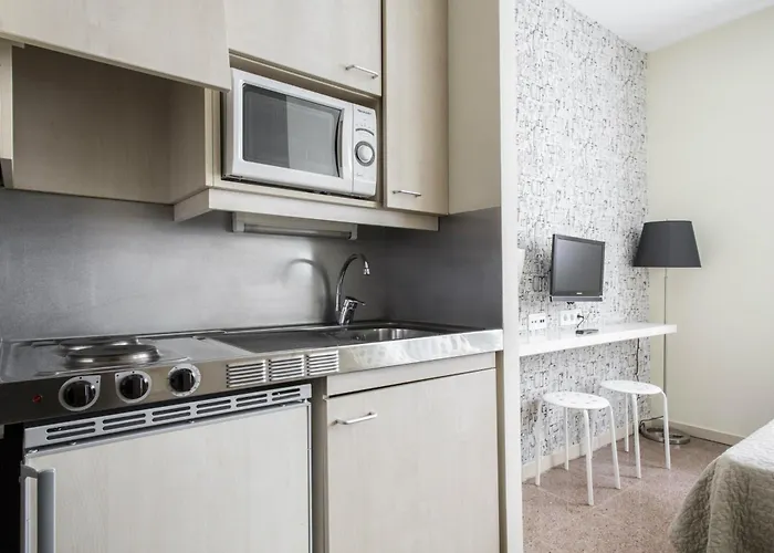 Residencia Universitaria Resa Blas De Otero ビルバオ