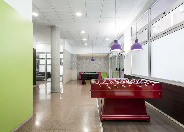 Residencia Universitaria Resa Blas De Otero 毕尔巴鄂