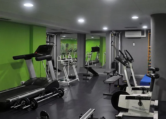 Residencia Universitaria Resa Blas De Otero * 毕尔巴鄂