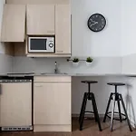 Residencia Universitaria Resa Blas De Otero * بلباو